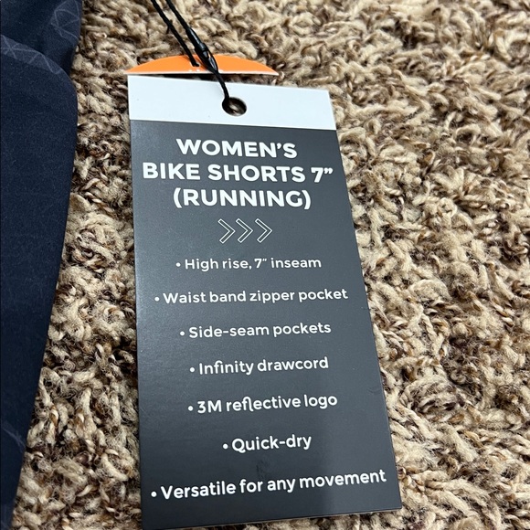 NWT camo print 7" bike shorts sz Small - Picture 2 of 3